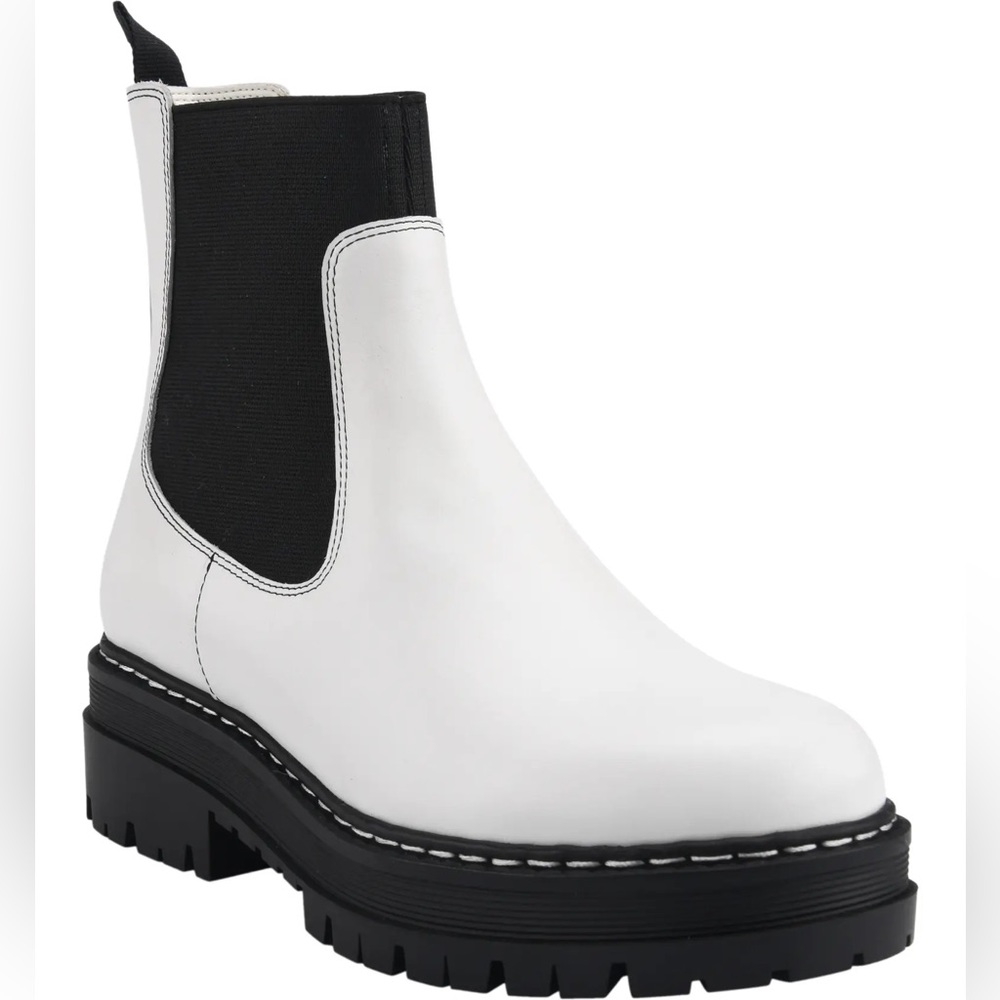 Marc Fisher LTD Patrick Chelsea Boot (Women) Size 5